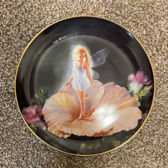 Flower Girl by Mary Baxter St. Clair Plate - Picture 1 of 3